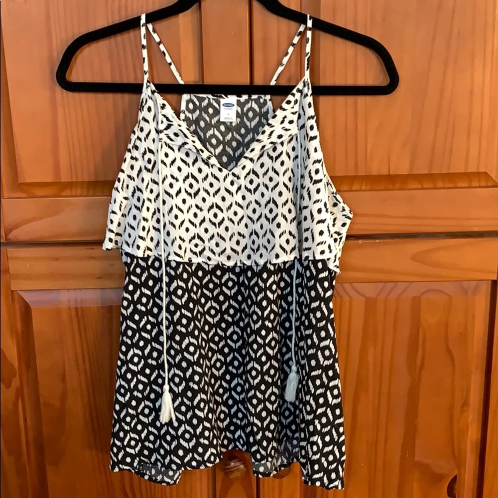 Black and white print Old Navy tank top, Size M